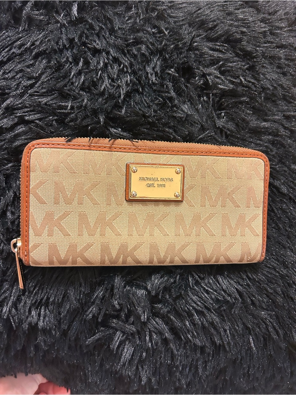 Michael Kors Jet Set Logo Jacquard Zip Around Continental Wallet | Vanilla Acorn